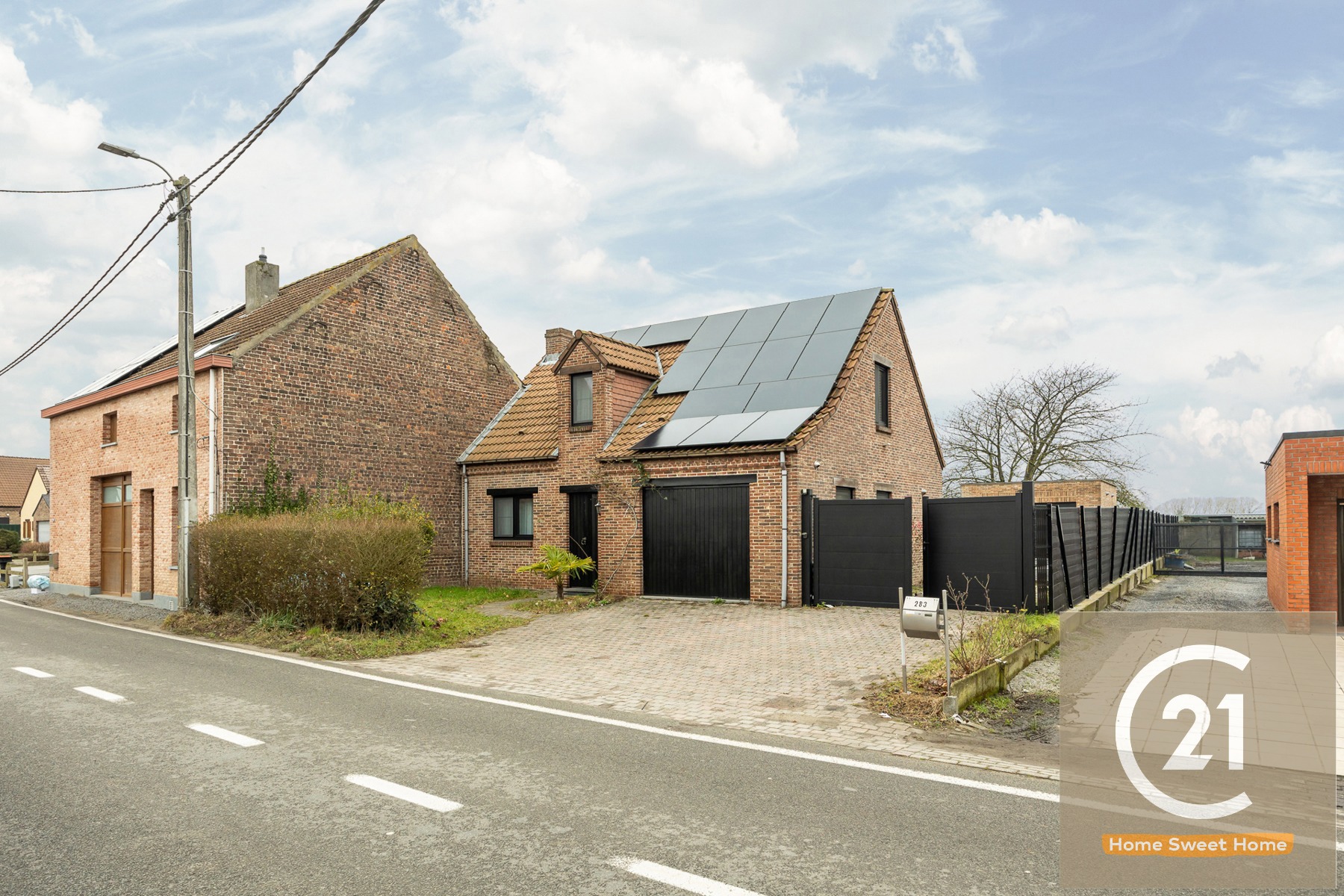 Instapklare halfopen villa met 4 slaapkamers, zwembad en poolhouse - foto 2