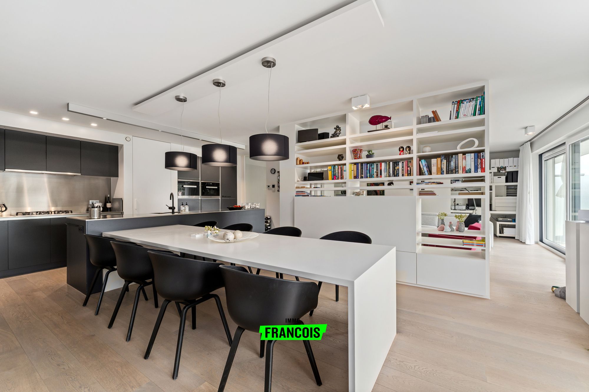 Uniek drieslaapkamer appartement met luxueuze afwerking op fantastische ligging in Wenduine - foto 1