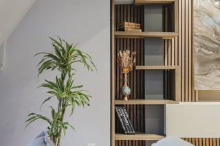 Dit aangename één-slaapkamer appartement van 87 m² is gelegen aan de Grote Kring, een gegeerde locatie in Kortrijk met vlotte verbindingen en...