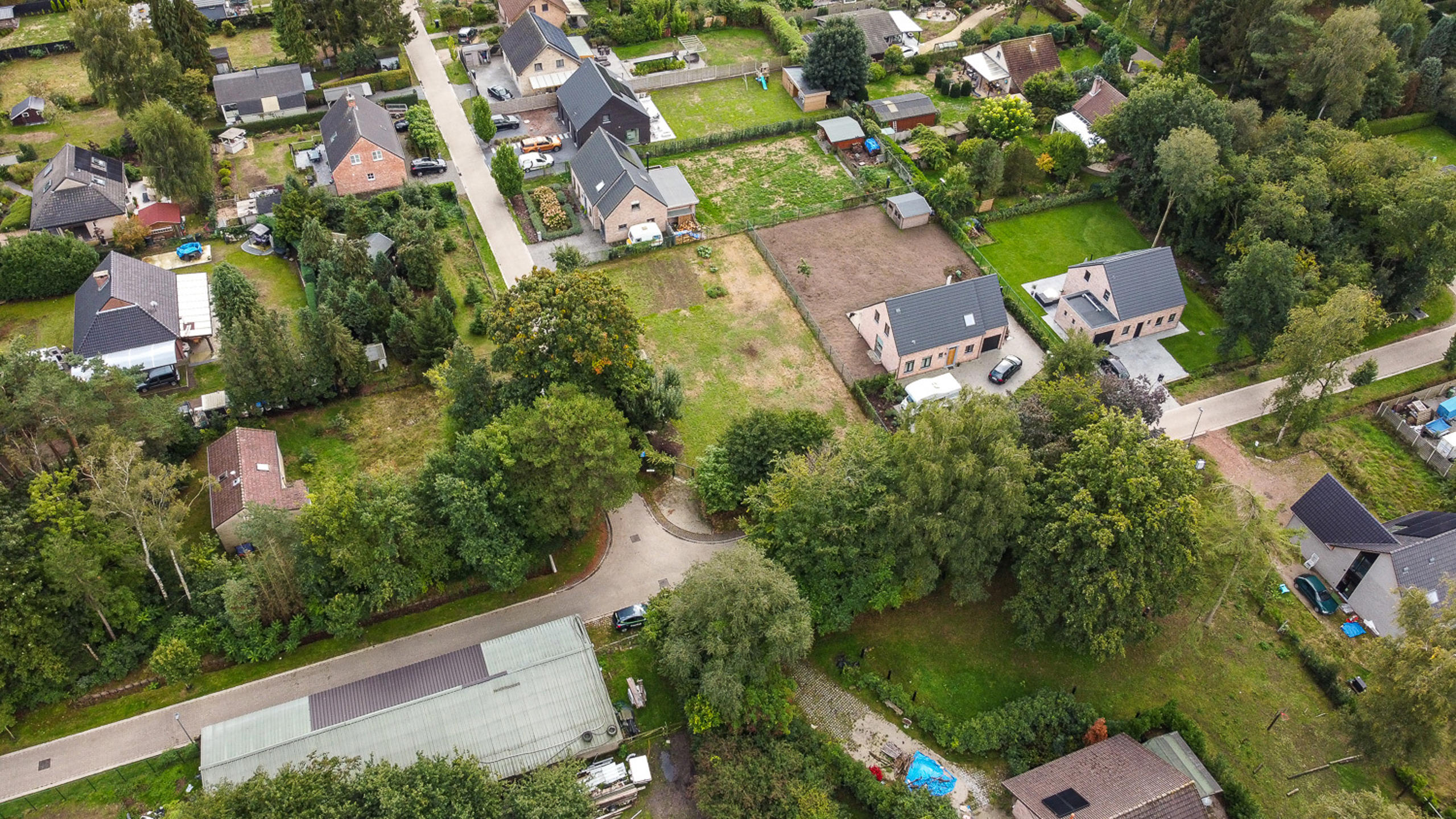 Bouwgrond van 850 m² gelegen in rustige straat te Brecht. - foto 2