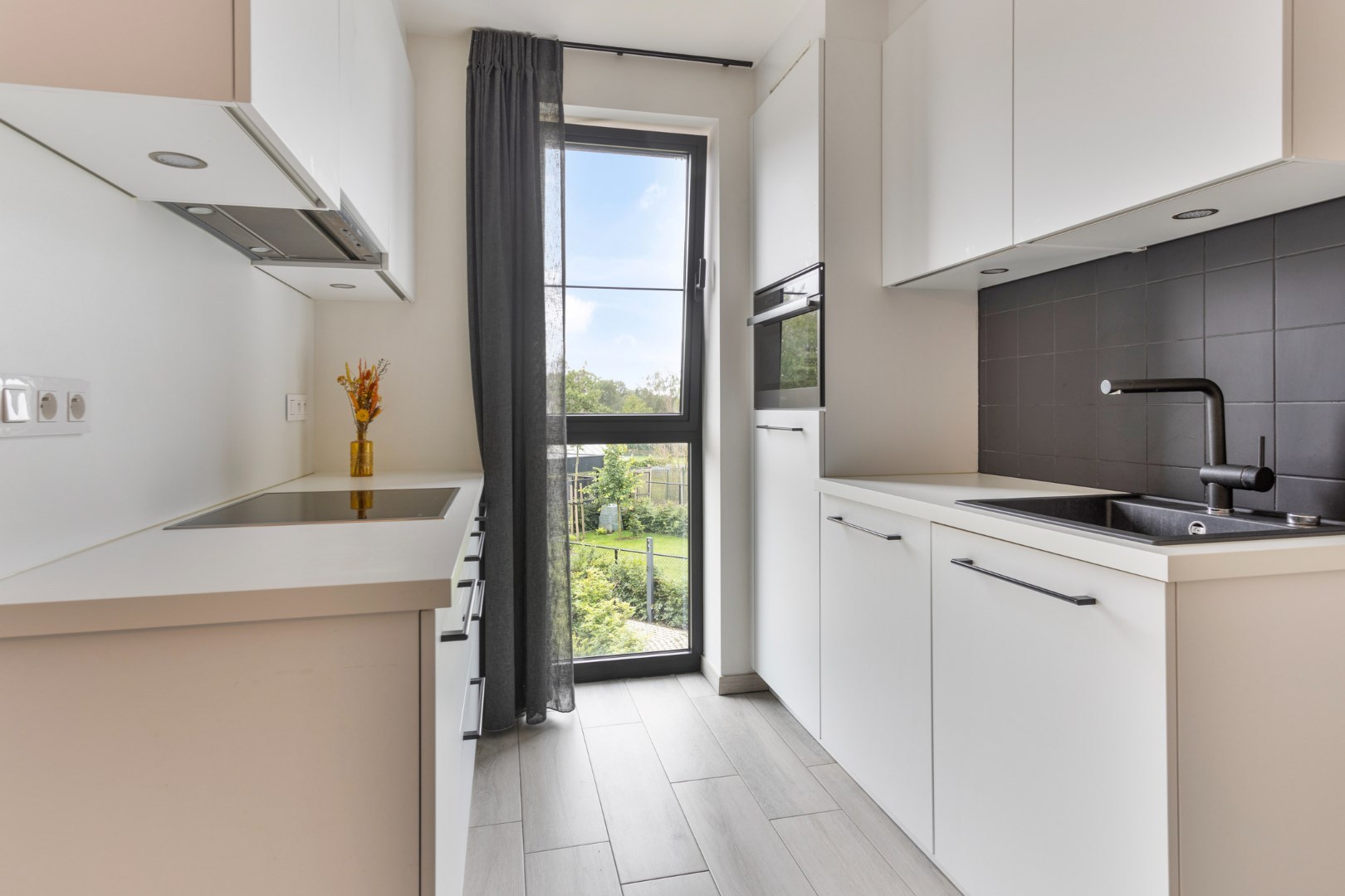 Recent appartement met 2 slaapkamers nabij het centrum van Geel ! - foto 5