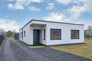 Ben je op zoek naar een instapklare woning op een ruim perceel?Dan is dit huis in Berkenbos vast wel iets voor u.Deze gelijkvloerse woning werd in...