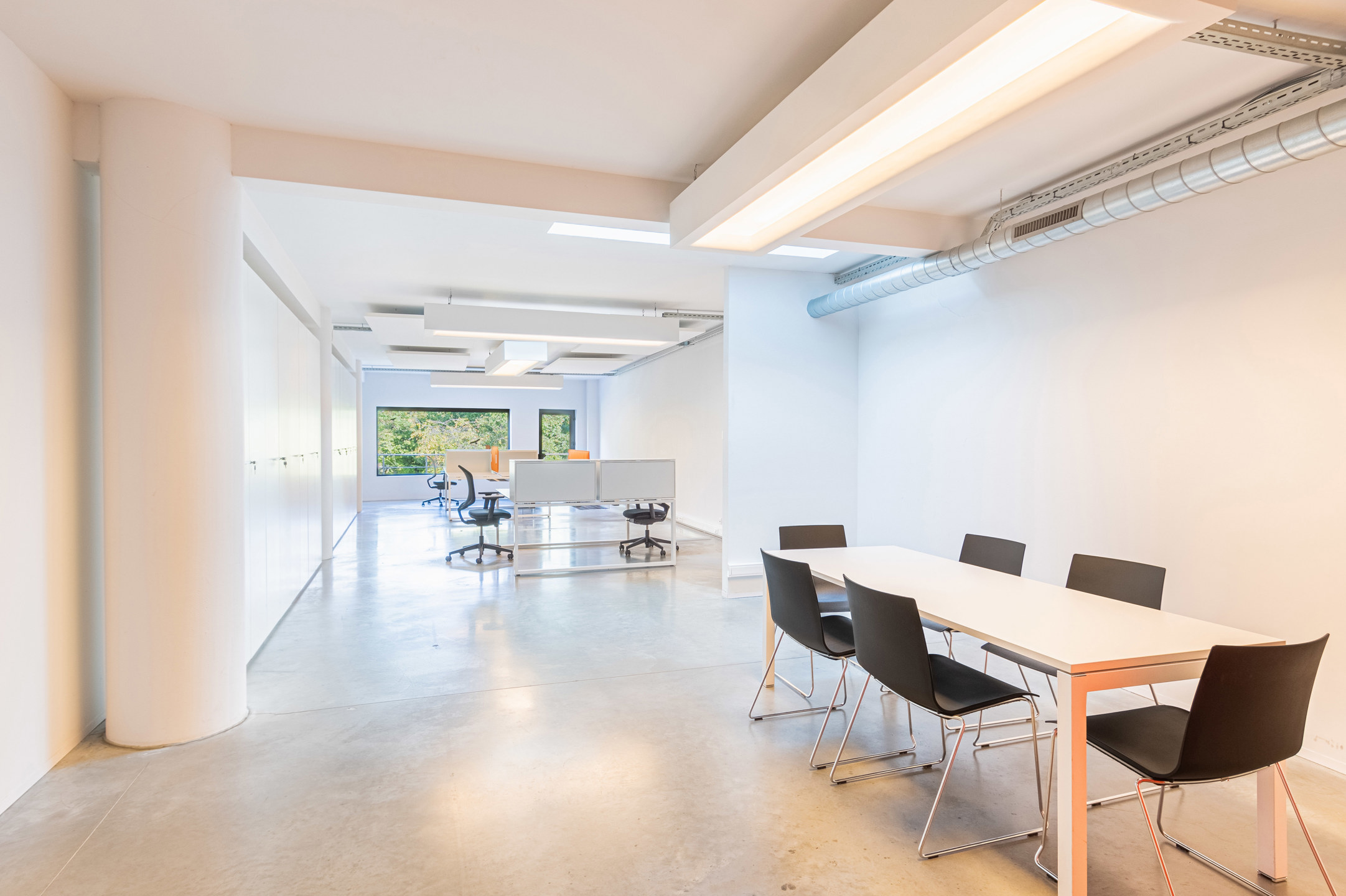 Lichtrijk kantoor met unieke ligging en groen uitzicht - foto 1