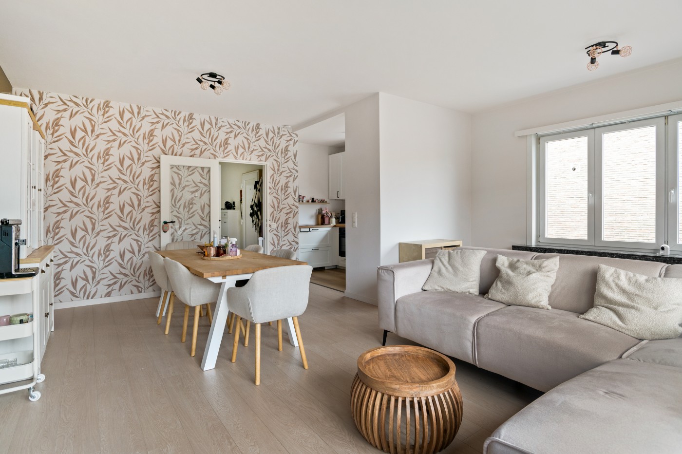 Instapklaar hoekapp. op 1e verd. met 2 slpk., balkon en garagebox - foto 3