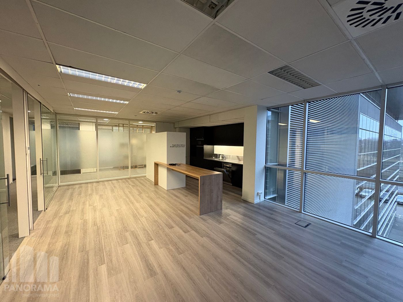 Kwalitatieve kantoorruimte van 575 m² met uitstekende bereikbaarheid - foto 5