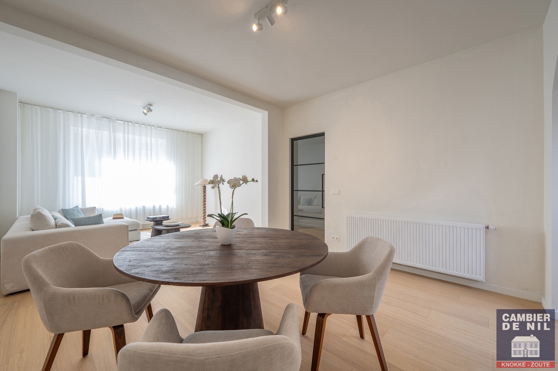 Magnifiek gerenoveerde woning te Heist-aan-zee - foto 1