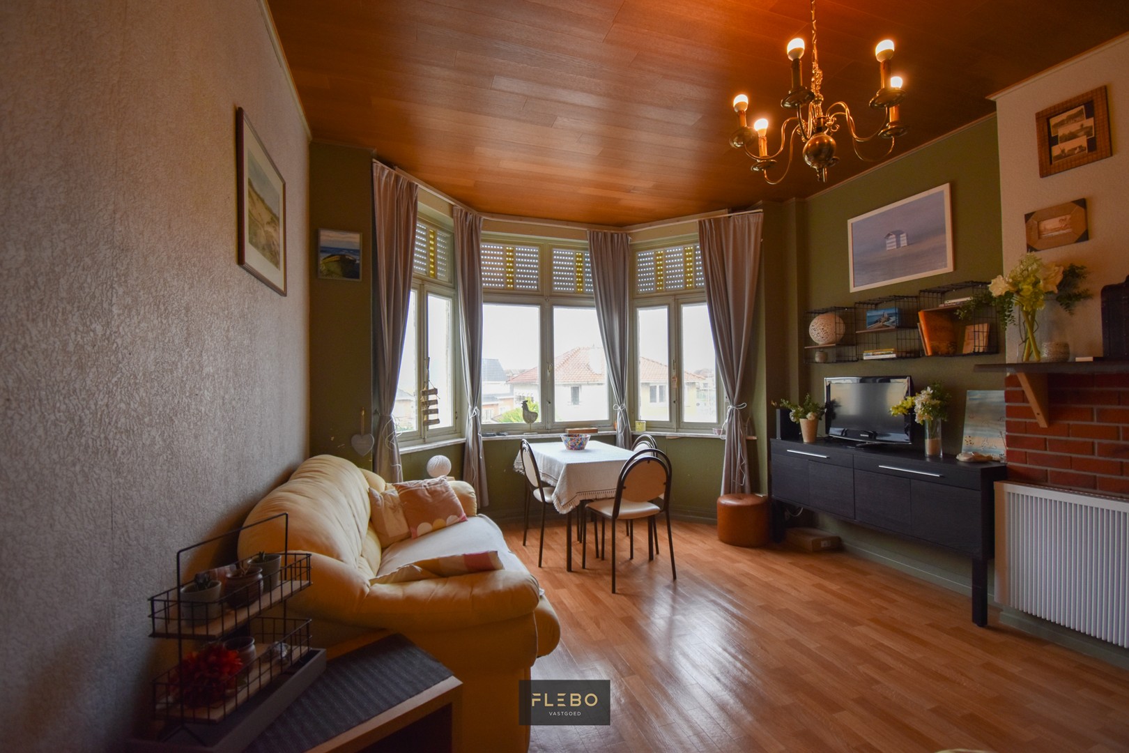 Unieke eigendom met appartement en aparte studio in hartje Wenduine - foto 2