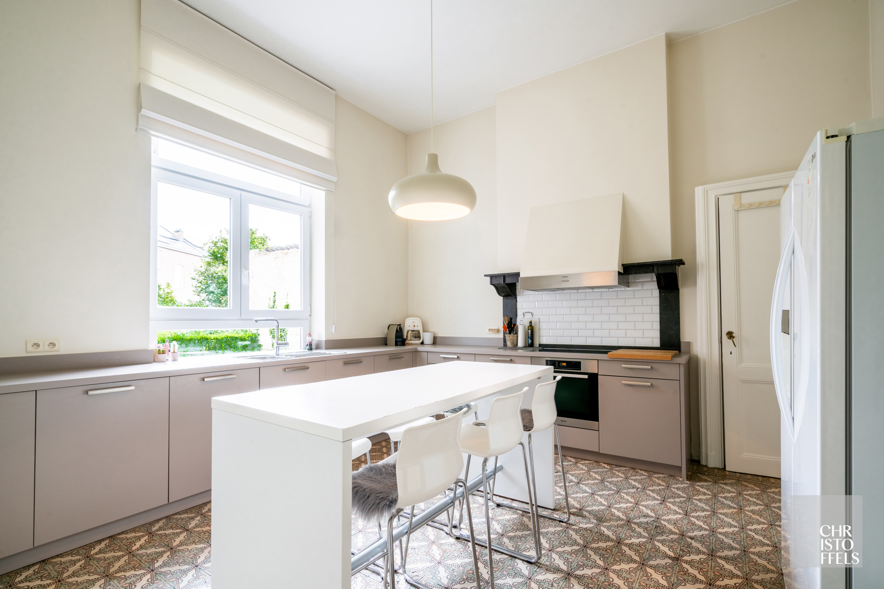 Herenhuis (535m²) met 6 slaapkamers op 19km van Maastricht! - foto 4