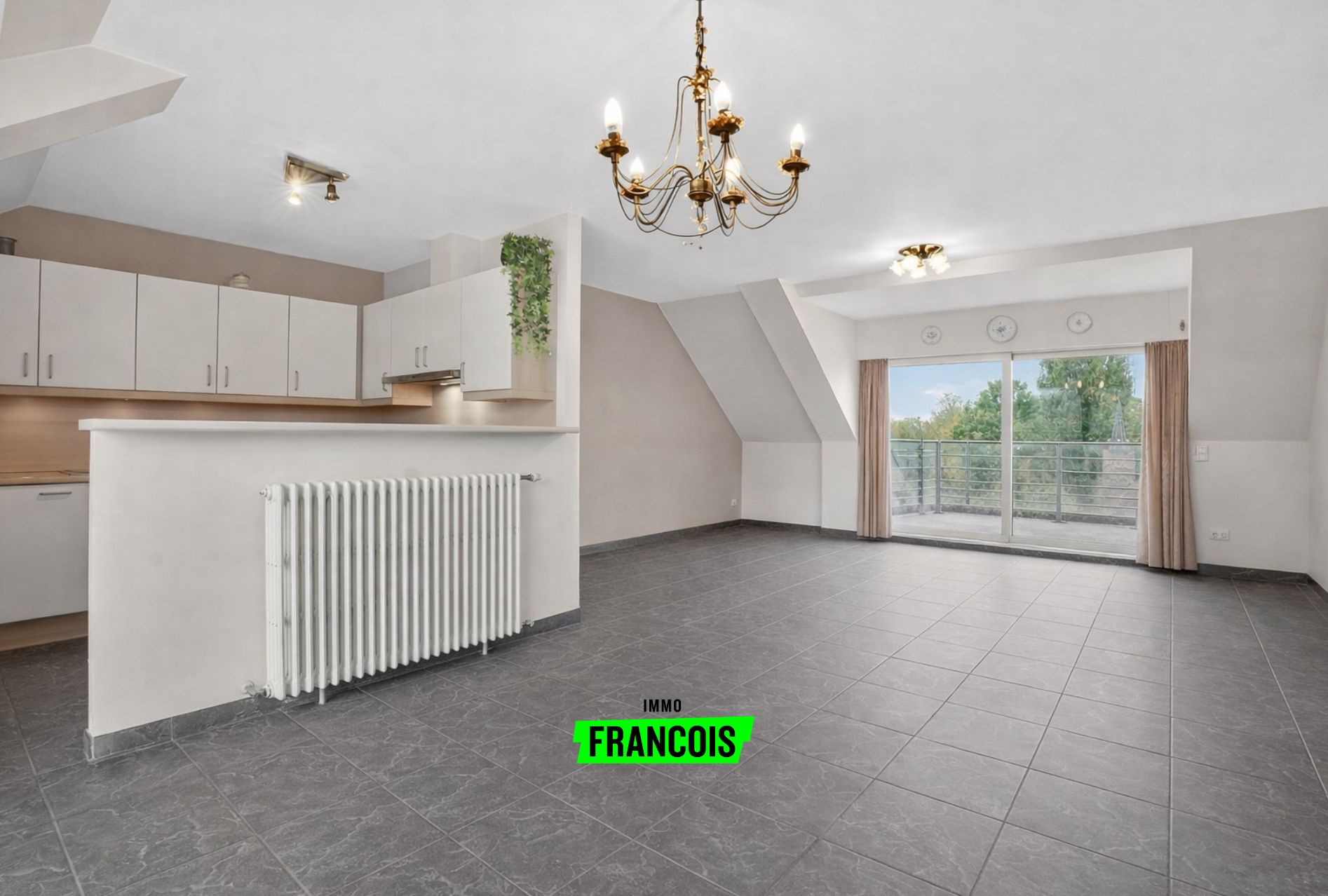 3-slaapkamer appartement te koop in centrum Poperinge! - foto 2