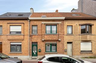 **KIJKDAG 8/11 OP AFSPRAAK** Deze gezellige woning is ideaal gelegen in het centrum van Asse, op wandelafstand van winkels, scholen, openbaar...