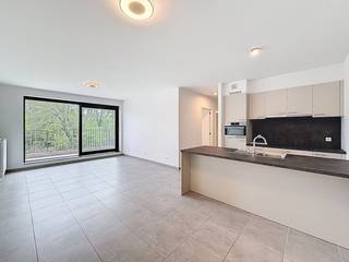 Dit appartement in de Londenstraat (opgeleverd in 2021) is de perfecte match voor wie houdt van modern wooncomfort en een vlotte mobiliteit...