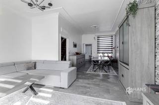 <p><span>Stadionstraat 75 - Antwerp (2020)</span></p><p><span> </span></p><p><span>Bell floor (181 m²) with 3 bedrooms and outdoor space (30 m²) in Antwerp (2020).</span></p><p><span> </span></p><p><span>Thanks to its central location, the property achieves an excellent mobility score. Public transport is easily accessible and also the A12 and other connecting roads are only a few minutes away. In addition, several velo stations can be found in the vicinity, and there is a wide range of (local) stores and supermarkets nearby.</span></p><p><span> </span></p><p><span>The house has always been well maintained and features a practical, thoughtful layout. The windows have double PVC glazing and the heating is on gas.</span></p><p><span>The entrance hall and staircase give access to the spacious indoor garage (28 m²) on the right. At the back of the ground floor there are another multipurpose room (12 m²), ideal as an office or hobby room, an (auxiliary) kitchen/laundry room (11 m²) and a separate toilet. The low maintenance outdoor space (30 m²) is oriented north-east and offers a pleasant place to spend time outdoors.</span></p><p><span>On the second floor are the living spaces. At the front is the L-shaped living room (35 m²), while at the back you will find the separate kitchen (11 m²), equipped with all modern comfort. Next is the modern bathroom (5 m²), equipped with a walk-in shower, towel dryer, toilet and washbasin.</span></p><p><span>The upper floor has three full bedrooms of 7 m², 10 m² and 14 m² — ideal for a family or for those who want extra space for office or dressing room.</span></p><p><span>Are you looking for a spacious home with garage, three bedrooms and plenty of possibilities? Do not miss this opportunity! Habitable surface 181 m² ref: gross floor pop. EPC. For more info or a free estimate visit www.hansimmo.be</span></p><p><span> </span></p>