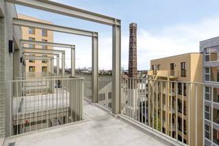 NIEUWBOUW PENTHOUSE MET 2 TERRASSEN IN ANTWERPEN Residentie John Martin is gelegen in de Tulpstraat/Klamperstraat te 2060 Antwerpen. De naam van de...