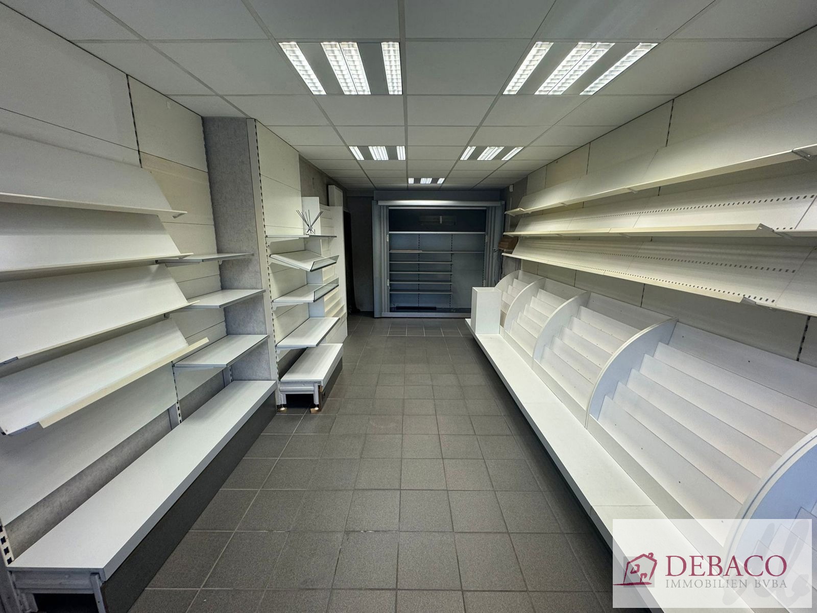 Te renoveren woning, in hartje centrum gelegen - foto 3