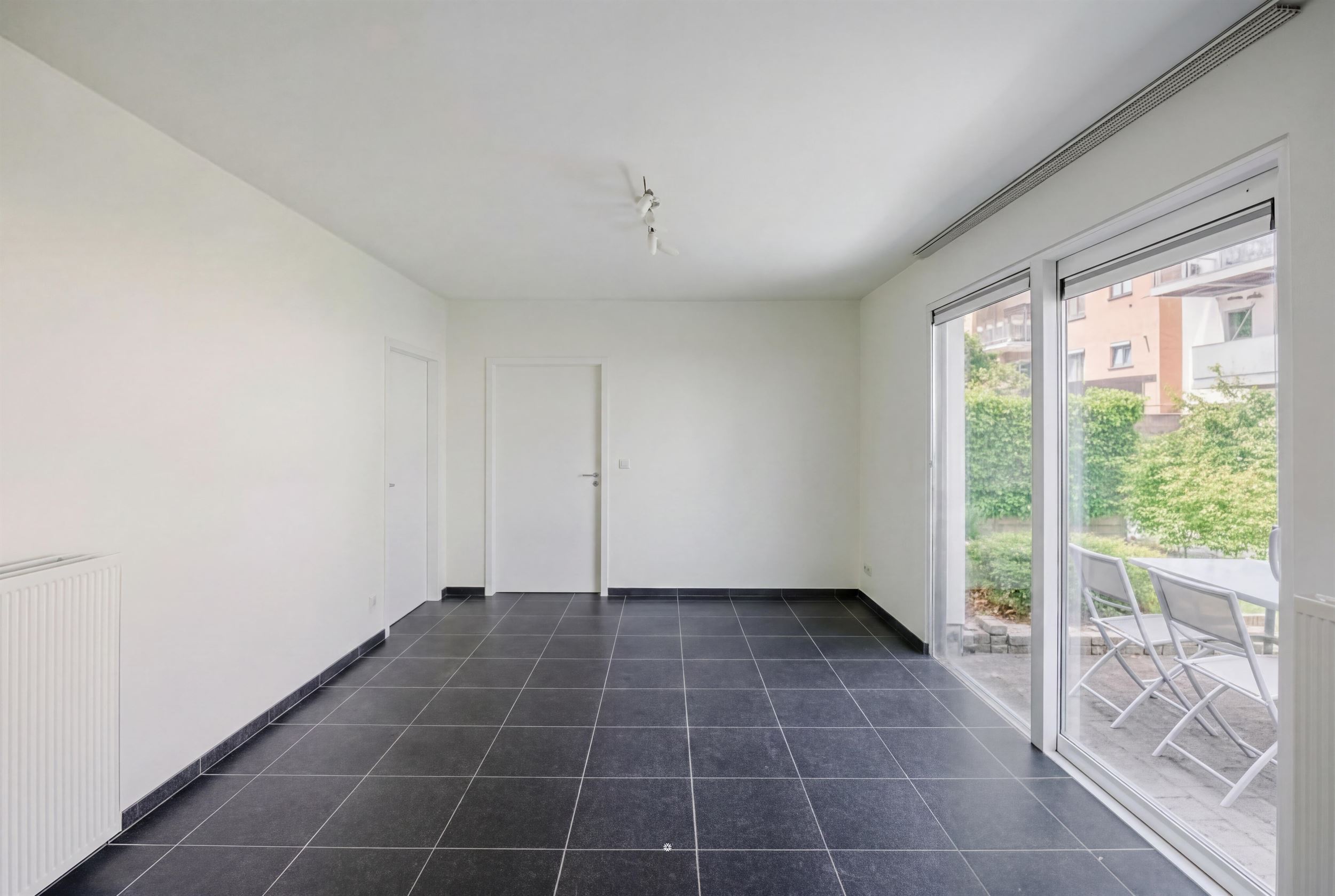 Apartment for sale in Sint-Niklaas with 1 bedroom - photo 5