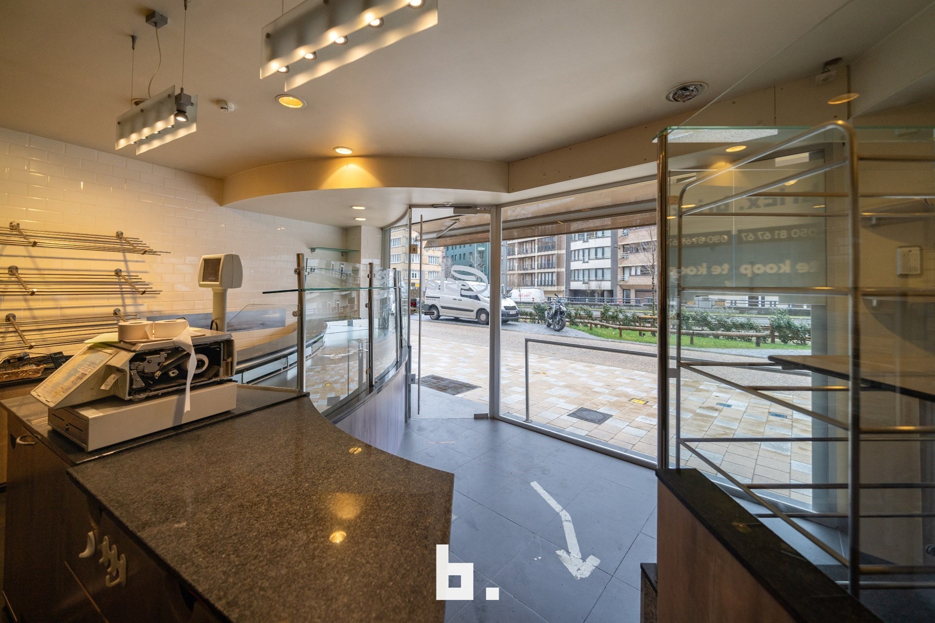 Winkelpand op commerciële ligging geschikt voor verschillende doeleinden - foto 3