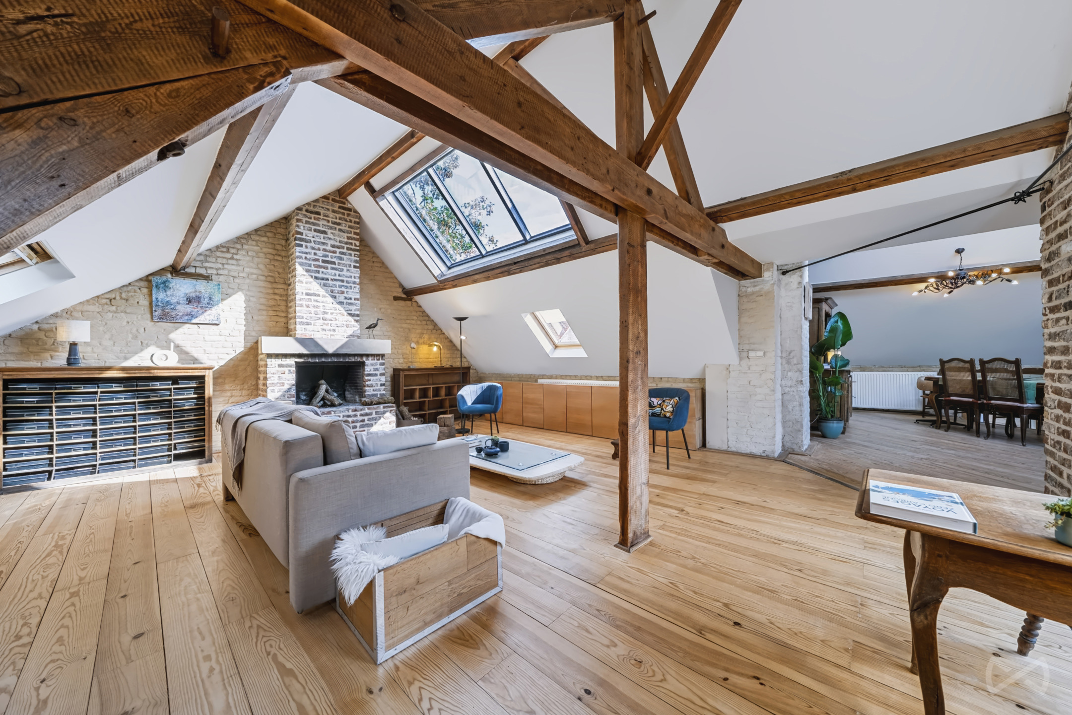 TE KOOP–ATYPISCHE WONING &amp; LOFT MET TERRASSEN IN SCHAARBEEK - foto 4