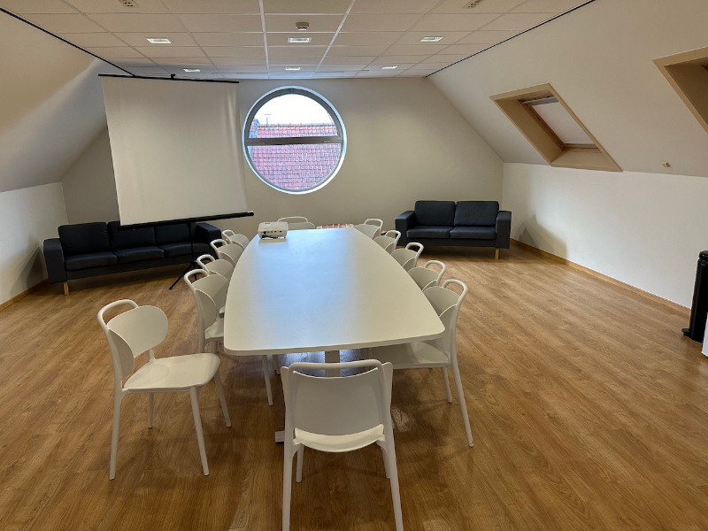 Commercial à louer à Knesselare - photo 4