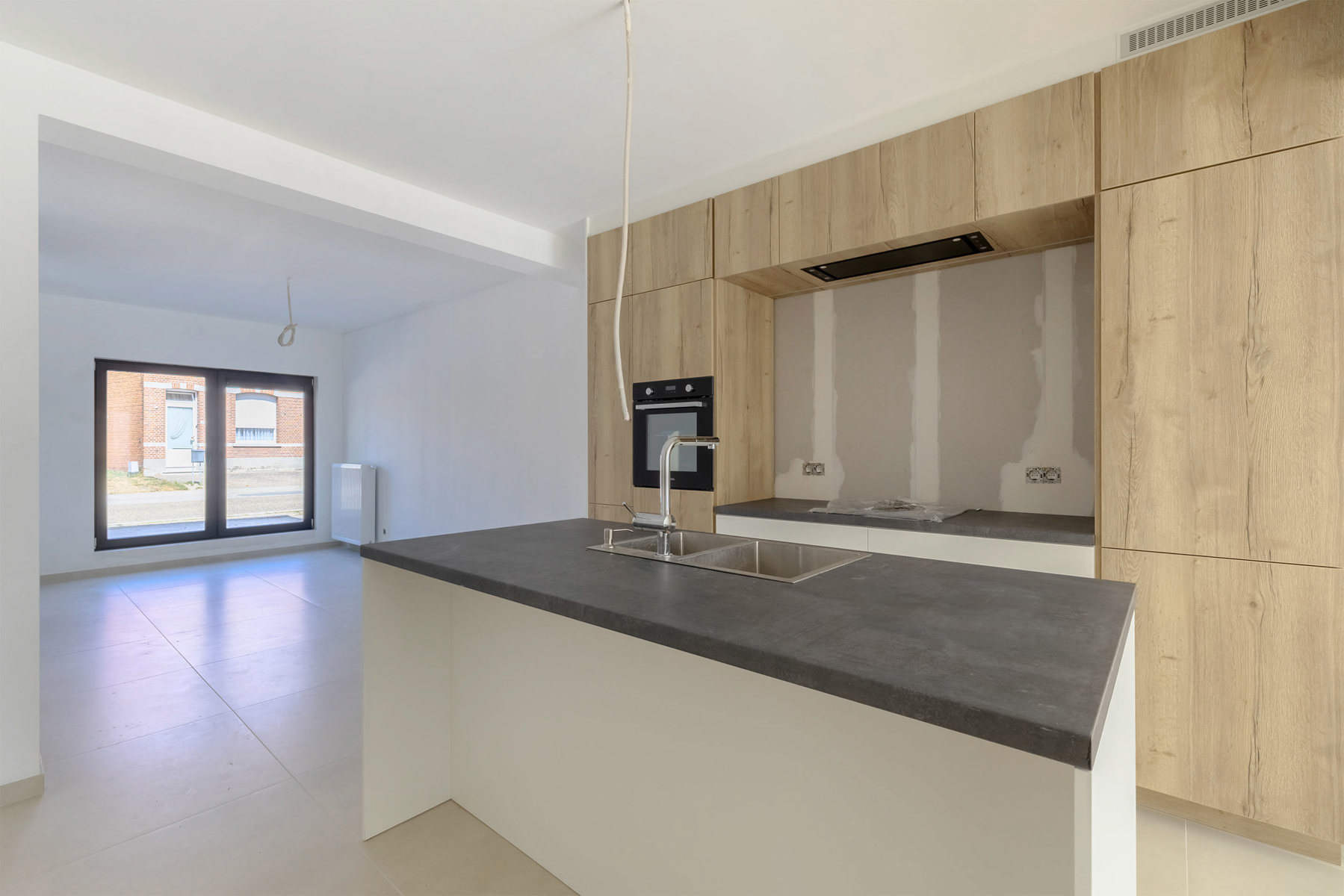 Gerenoveerde woning met 3 slaapkamers en tuin - foto 4