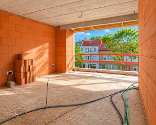 Op de tweede verdieping van Residentie "Babette" in de Bondgenotenlaan 16 te Heist-aan-Zee bevindt zich dit aangenaam 2 slaapkamer appartement...