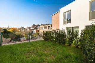 SINT-AGATHA-BERCHEM : 102m² appartement met 2 slaapkamers en een grote woonkamer van 43m². Future Proof gebouw met zonnepanelen, regenrecuperatie...