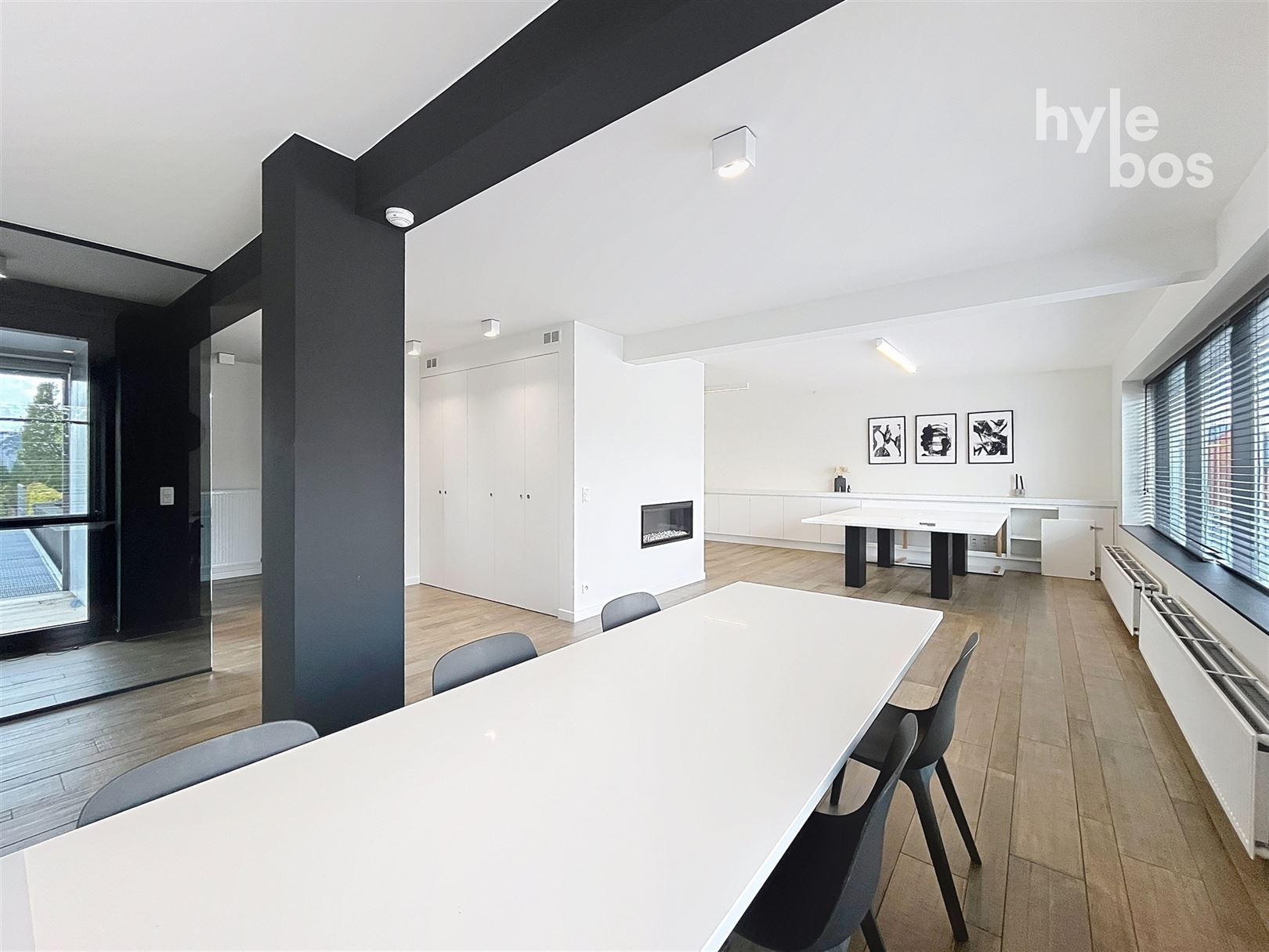 Commercial à louer à Saint-Nicolas - photo 1