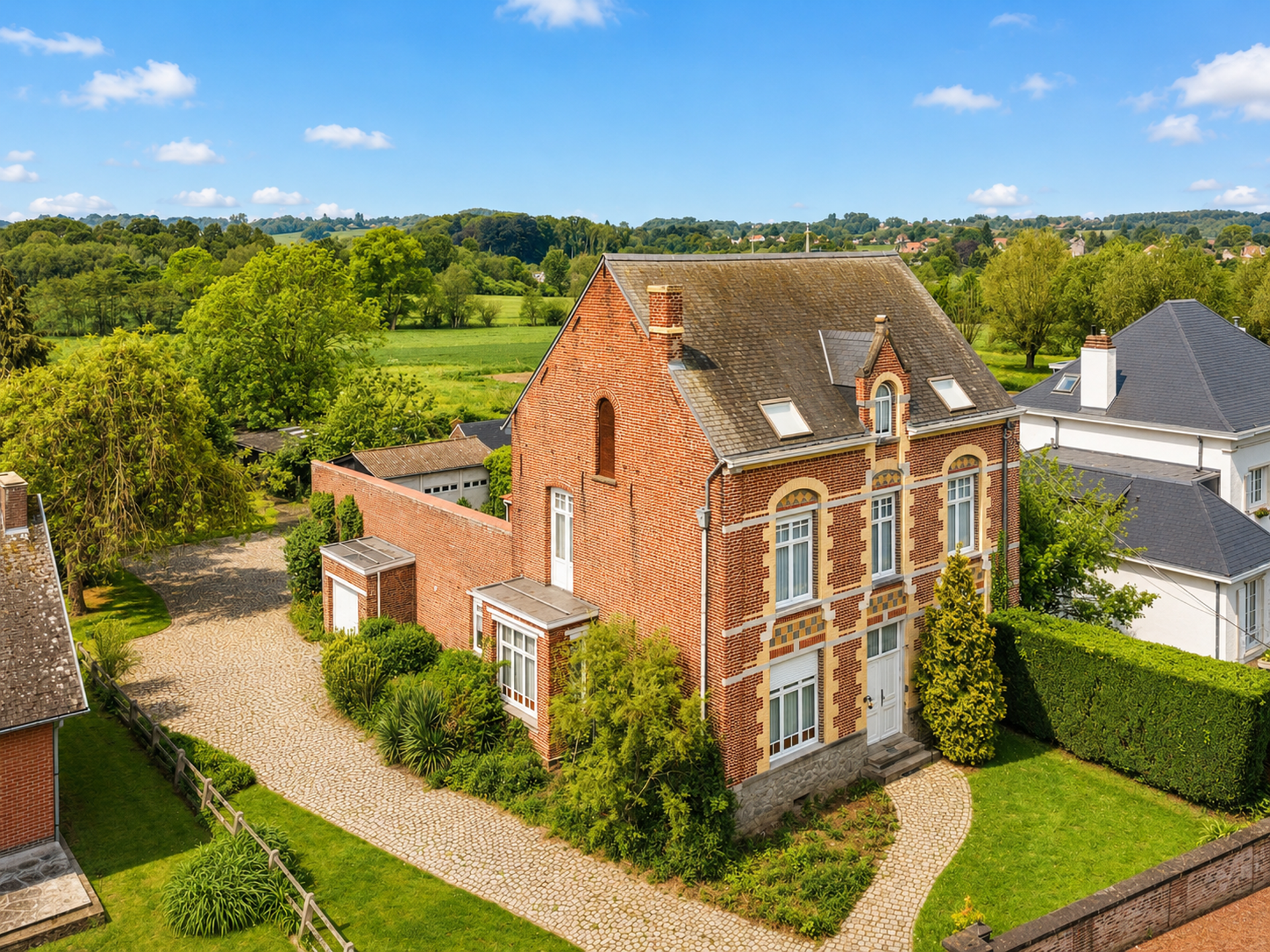 Charmante herenwoning met karakter en mooi potentieel! - foto 3
