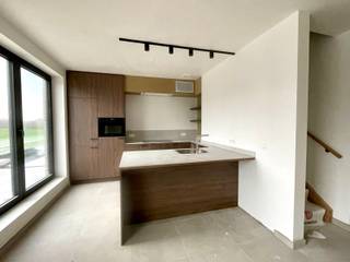 ** Nieuwbouw apparement met 3 slaapkamers**Bent u op zoek naar een stijlvol, energiezuinig appartement op een toplocatie? Dan is dit prachtige...