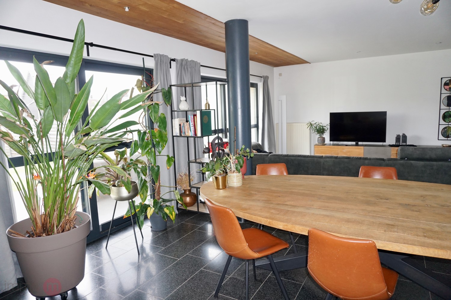 Ruime gezinswoning met 4 slaapkamers, tuin, garage en zonnepanelen te huur in Bertem - photo 5