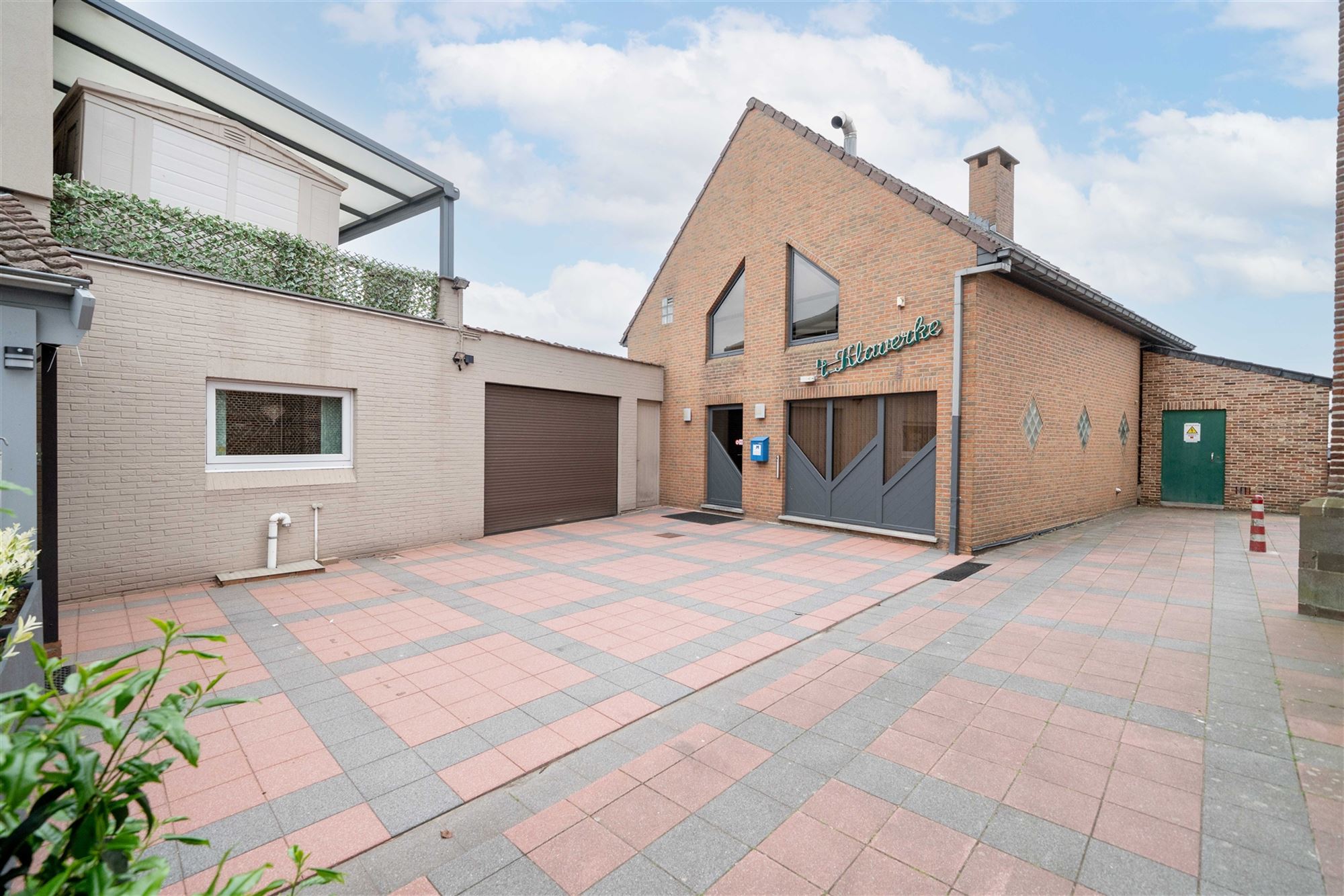 Prachtig handelspand met zaal en ruim appartement te koop! - foto 4