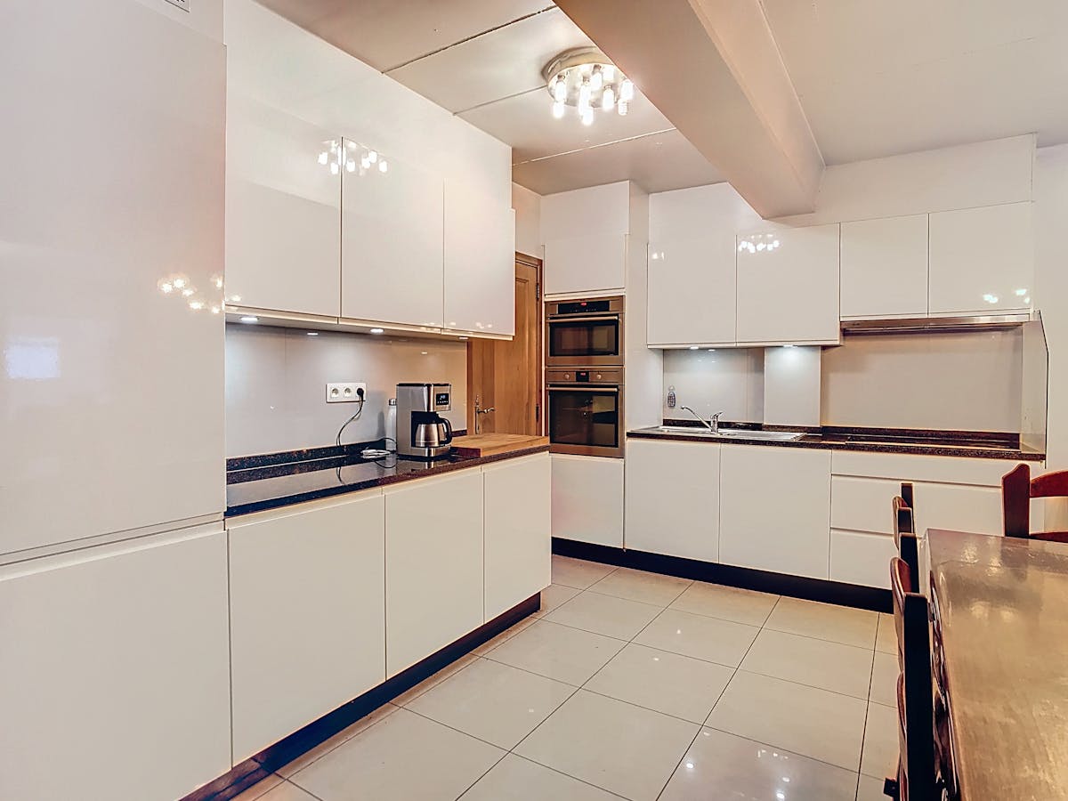 Gelijkvloers appartement met 4 slaapkamers (EPC C-F) - foto 5