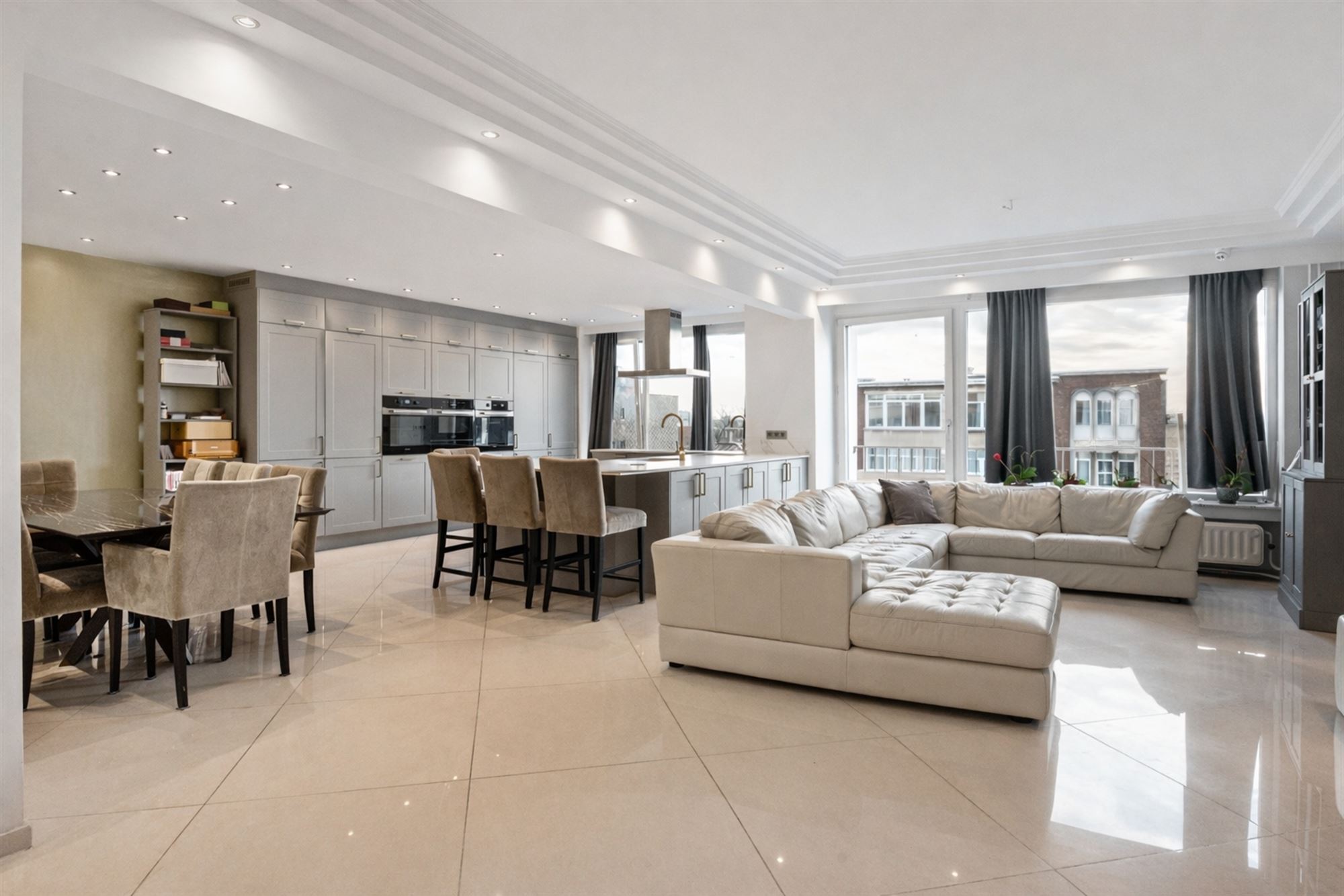 Appartement à vendre à Anvers avec 3 chambres - photo 2