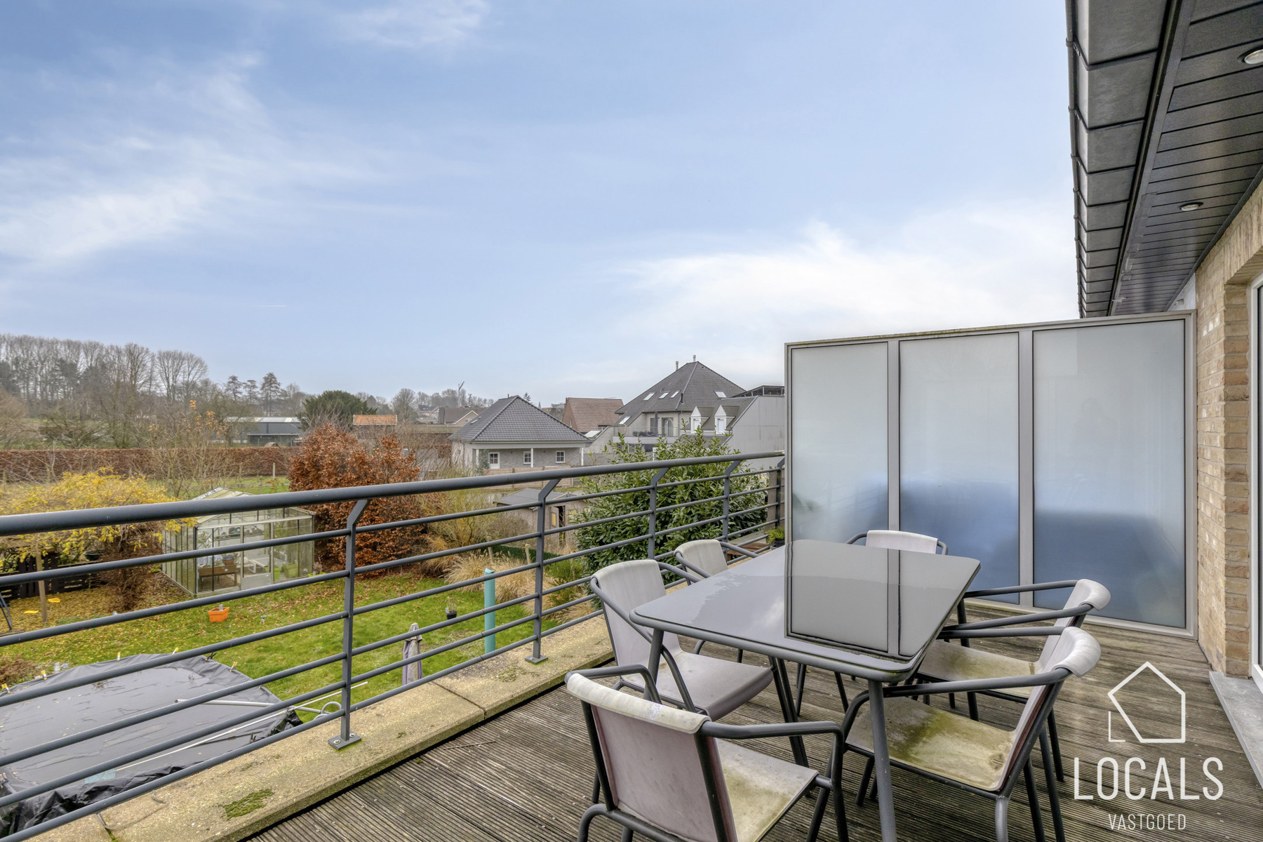 Instapklaar duplex met 3 slaapkamers, 2 terrassen en garage  - foto 4