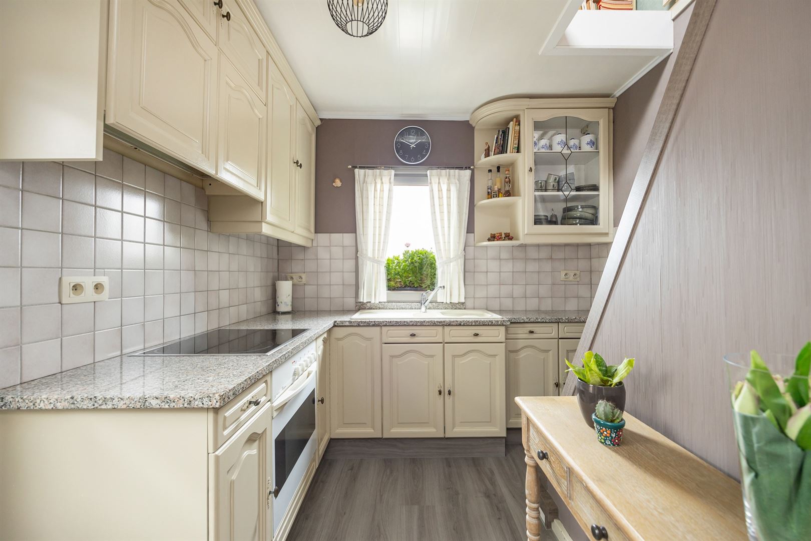 Knusse woning op den berg! Met tuin en garage! - foto 4