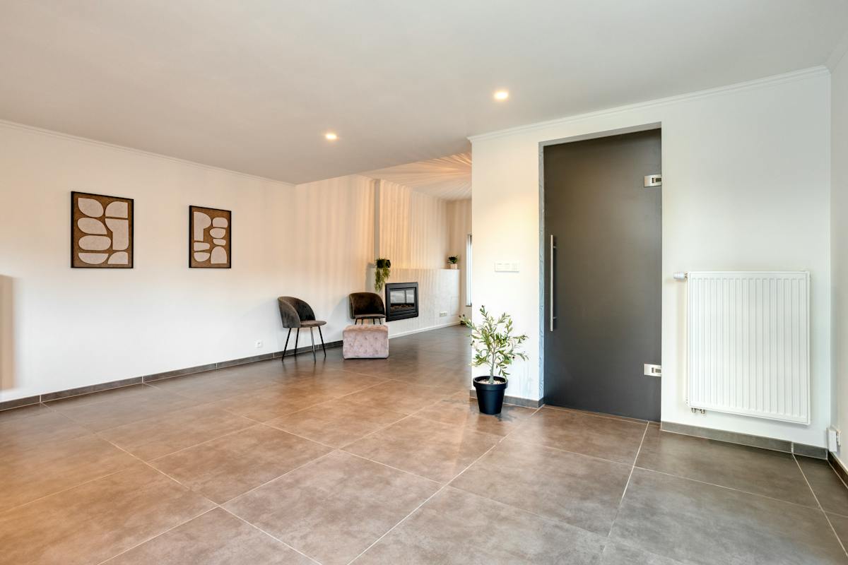 Volledig gerenoveerde en instapklare woning met grote tuin - foto 5