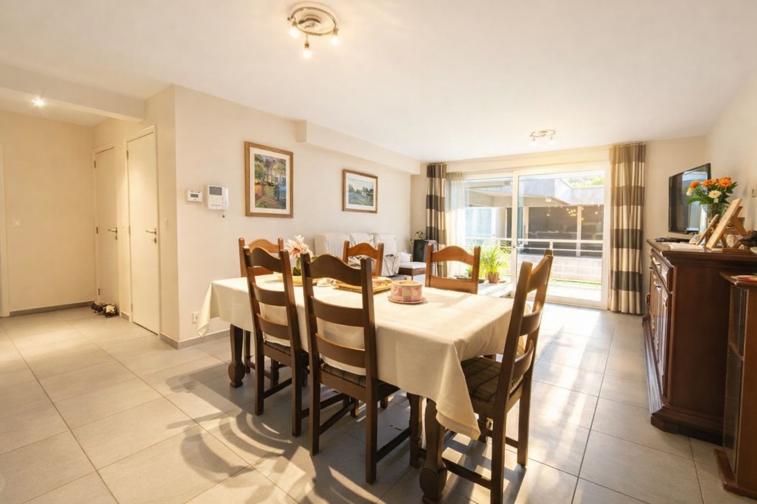 PERFECT ONDERHOUDEN GELIJKVLOERS APPARTEMENT (BJ 2009) MET GARAGE!!! - foto 5