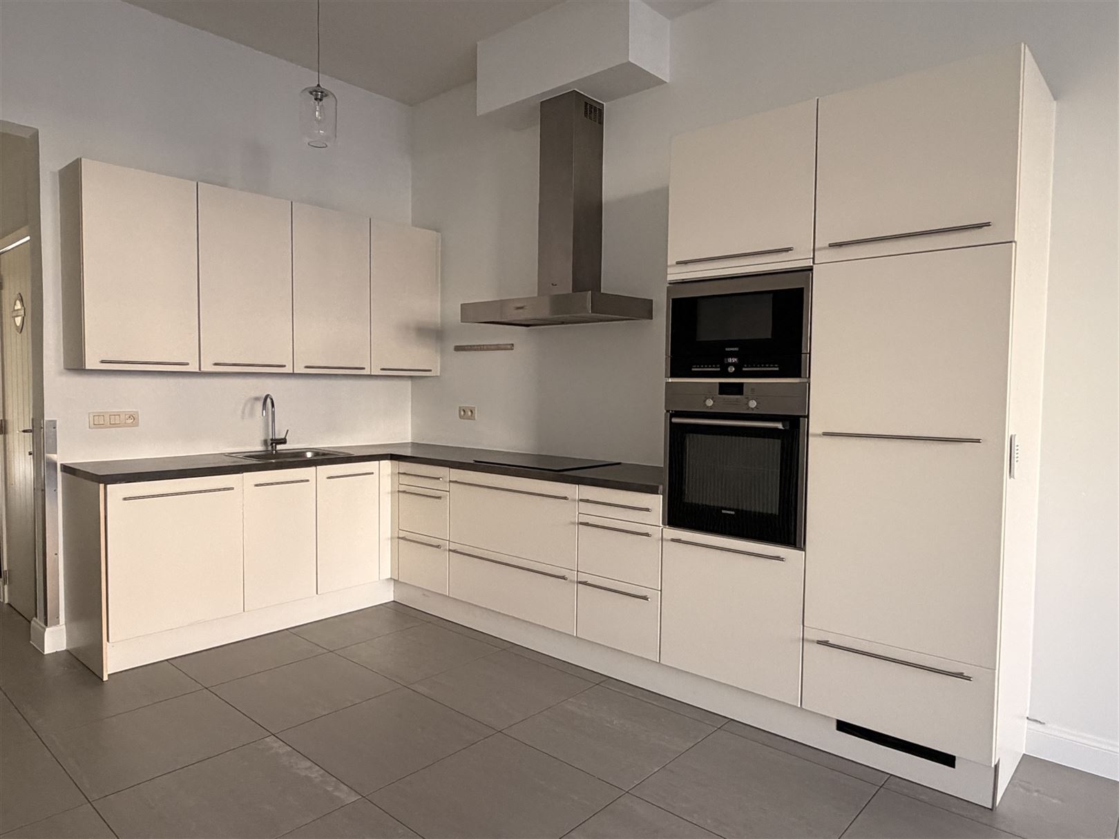 Prachtig gelijkvloers appartement met 3 slaapkamers! - foto 5