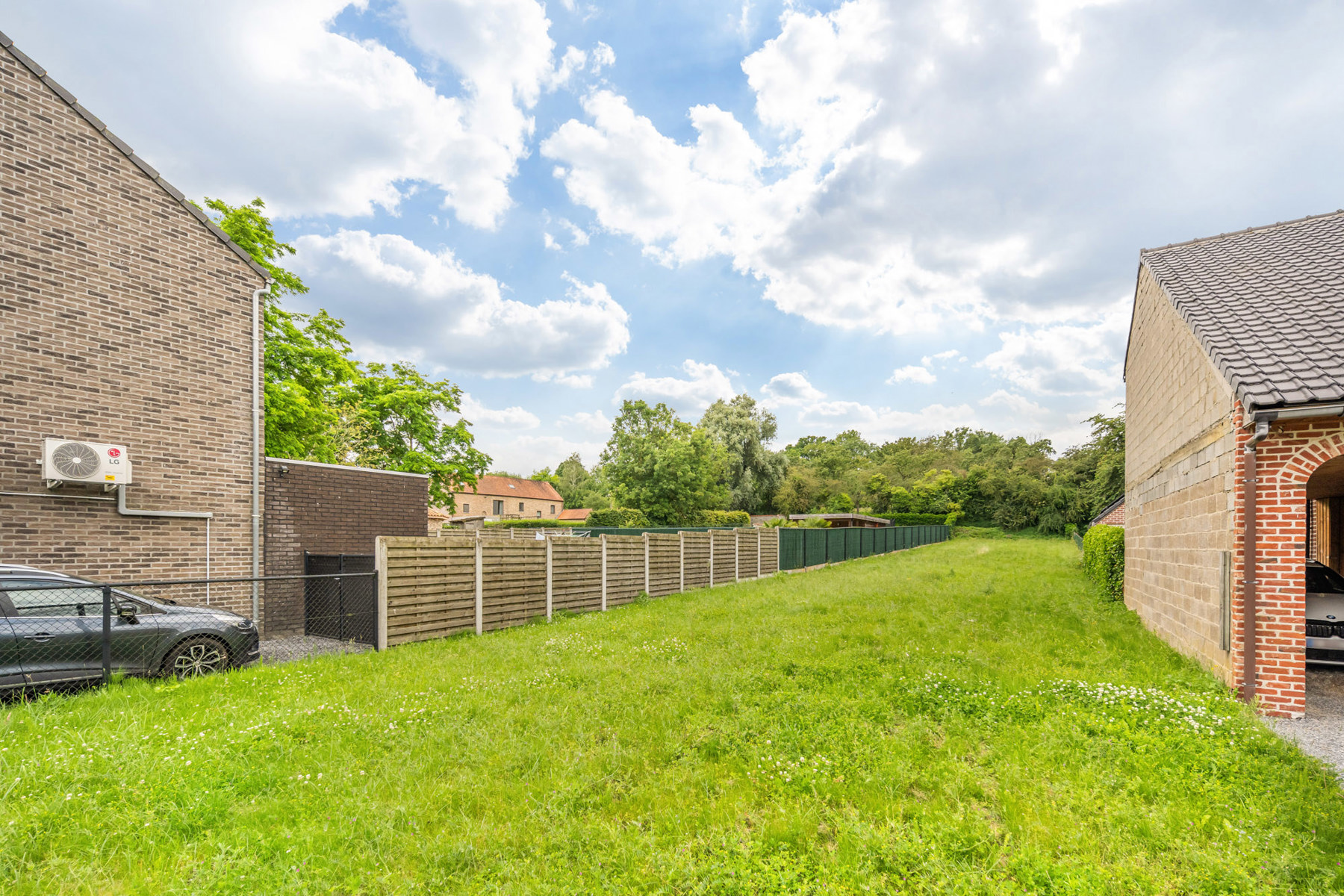 Prachtige gelegen half open bouwgrond - foto 5