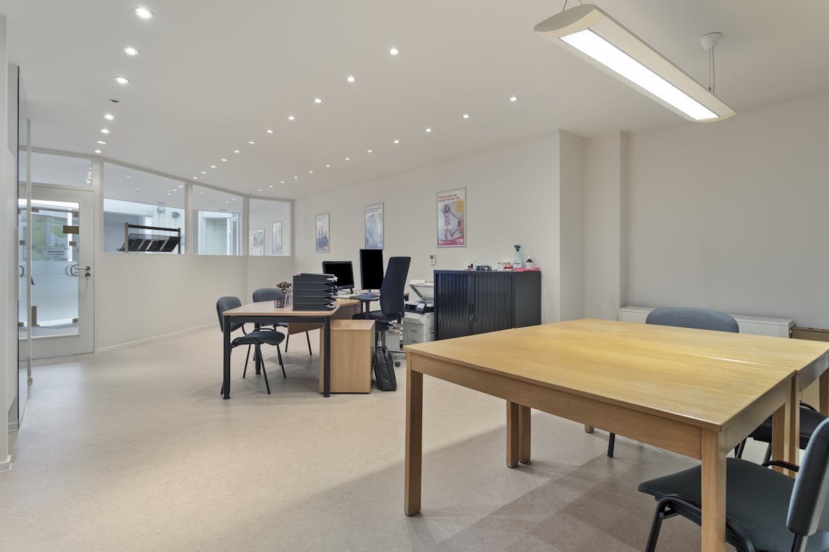 Kantoor van ca. 80 m² te koop in het centrum van Waregem - foto 2