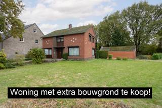Deze woning gelegen op 7a94ca wordt samen verkocht met een perceel bouwgrond van 6a46ca voor open bebouwing!Woning:- Gebouwd in 1963- Gelijkvloers...