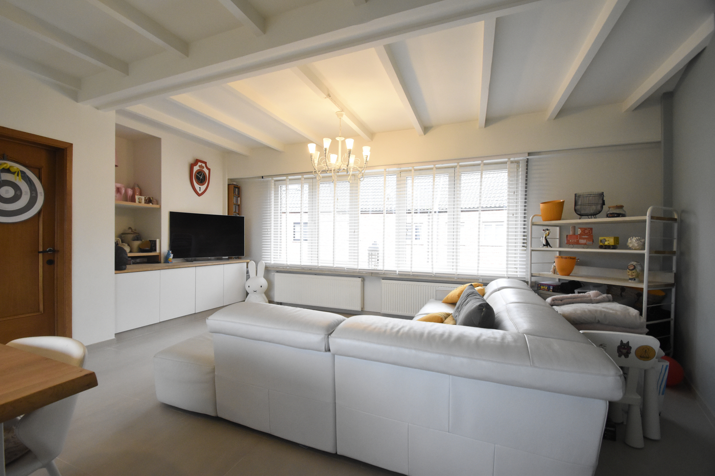 Ruime woning met 3 slaapkamers, garage en tuin - foto 5