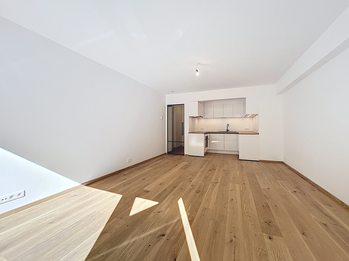 Instapklaar 2-slaapkamerappartement met zijdelings zeezicht te koop in verzorgde residentie. - photo 5