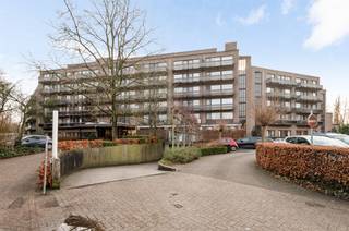 Instapklare assistentiewoning op de tweede verdieping van de "Residentie Lindenhof", gelegen nabij het centrum van Kapellen. M.a.w. openbaar...