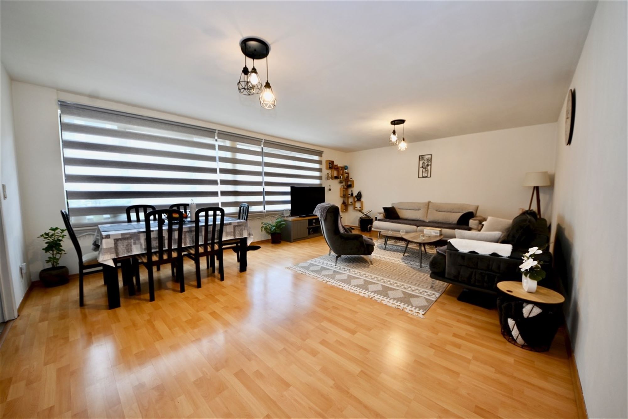 Instapklaar appartement met 3 slaapkamers en garage. - foto 3