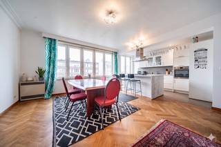 Info : bruxelles.ouest@weinvest.be or +32 2 315 77 22✨ Bright 2-bedroom apartment with terrace – Prime location! ✨Located on the highly sought-after...