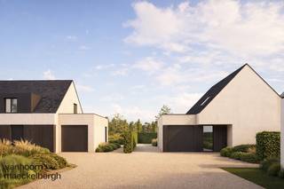 In een rustige, groene woonwijk in Bottelare (Merelbeke) bevindt zich deze stijlvolle nieuwbouwwoning, ontworpen door Vanhoorn-Maeckelbergh architecten.<br /><br />Deze moderne gezinswoning combineert strakke architectuur met optimaal wooncomfort. De lichtrijke leefruimte met grote raampartijen biedt een prachtig zicht op de tuin en sluit naadloos aan op het terras. De woning beschikt over een functionele indeling, een inpandige garage en een afgewerkte verdieping onder het schuine dak, inclusief dakraam.<br /><br />Dankzij het gebruik van hoogwaardige materialen en energiezuinige technieken is dit een duurzame woning die klaar is voor de toekomst.<br /><br />Troeven:<br />- Rustige ligging in een residentiële buurt<br />- Strakke, tijdloze architectuur<br />- Grote glaspartijen voor maximale lichtinval<br />- Energiezuinige nieuwbouw<br /><br />MOGELIJKHIED OM EEN AFSPRAAK IN TE PLANNEN ELKE VRIJDAG VAN 14U - 16u TER PLAATSE. <br /><br />Interesse in deze eigentijdse woning in het hart van Bottelare? <br />Meer info: nicola.verhelst@acasa.immo of bel 0479/43 30 86!