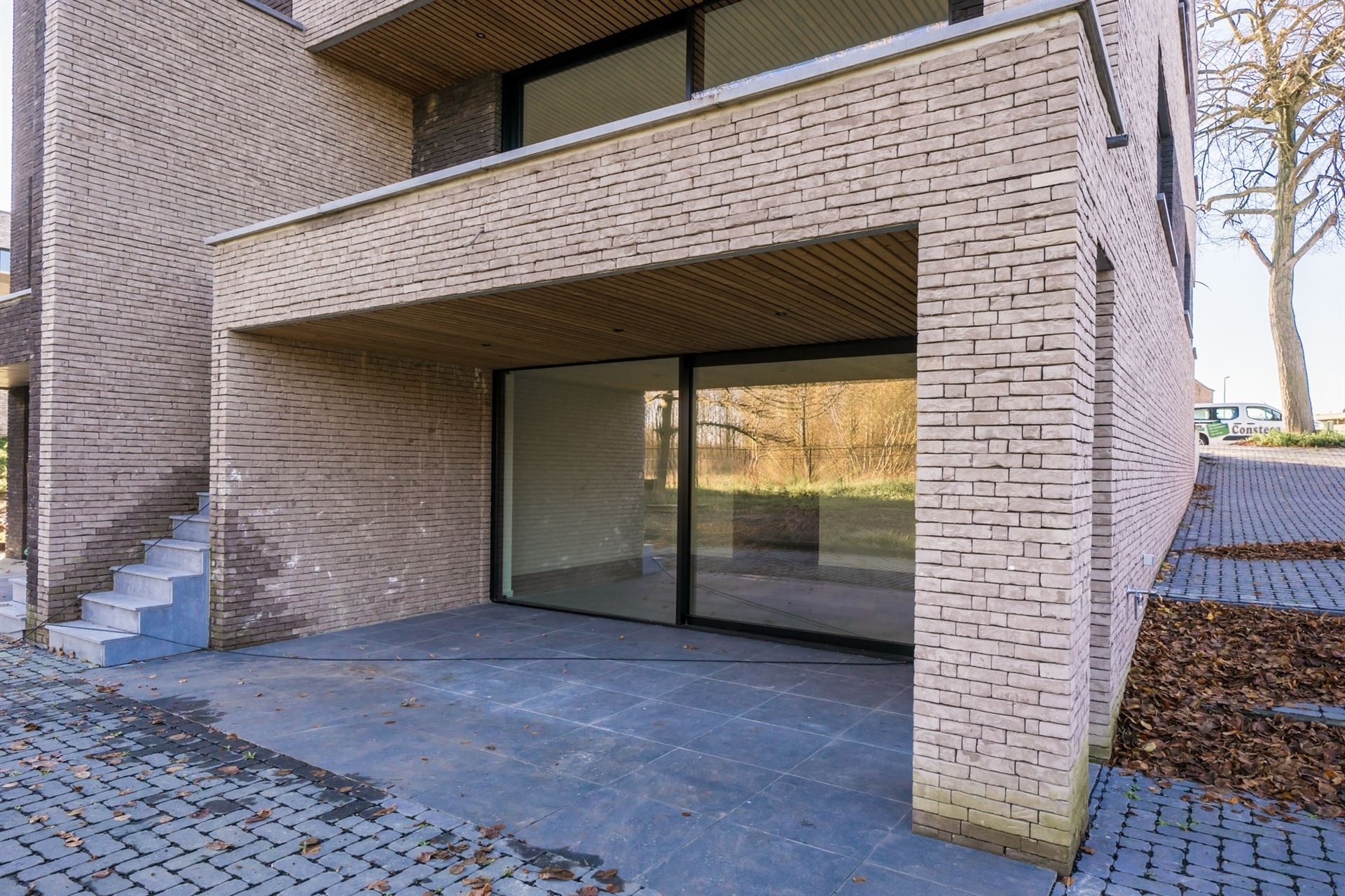 PRACHTIGE HALFOPEN NIEUWBOUWWONING met 3 / 4  slaapkamers en mogelijkheid om Privé met Professioneel te combineren (verkoop met registratierechten!) - foto 5