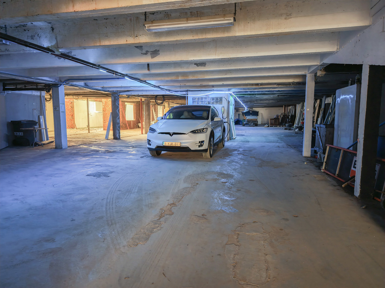 Ruime opslagplaats van  ca. 1.100m². - foto 4