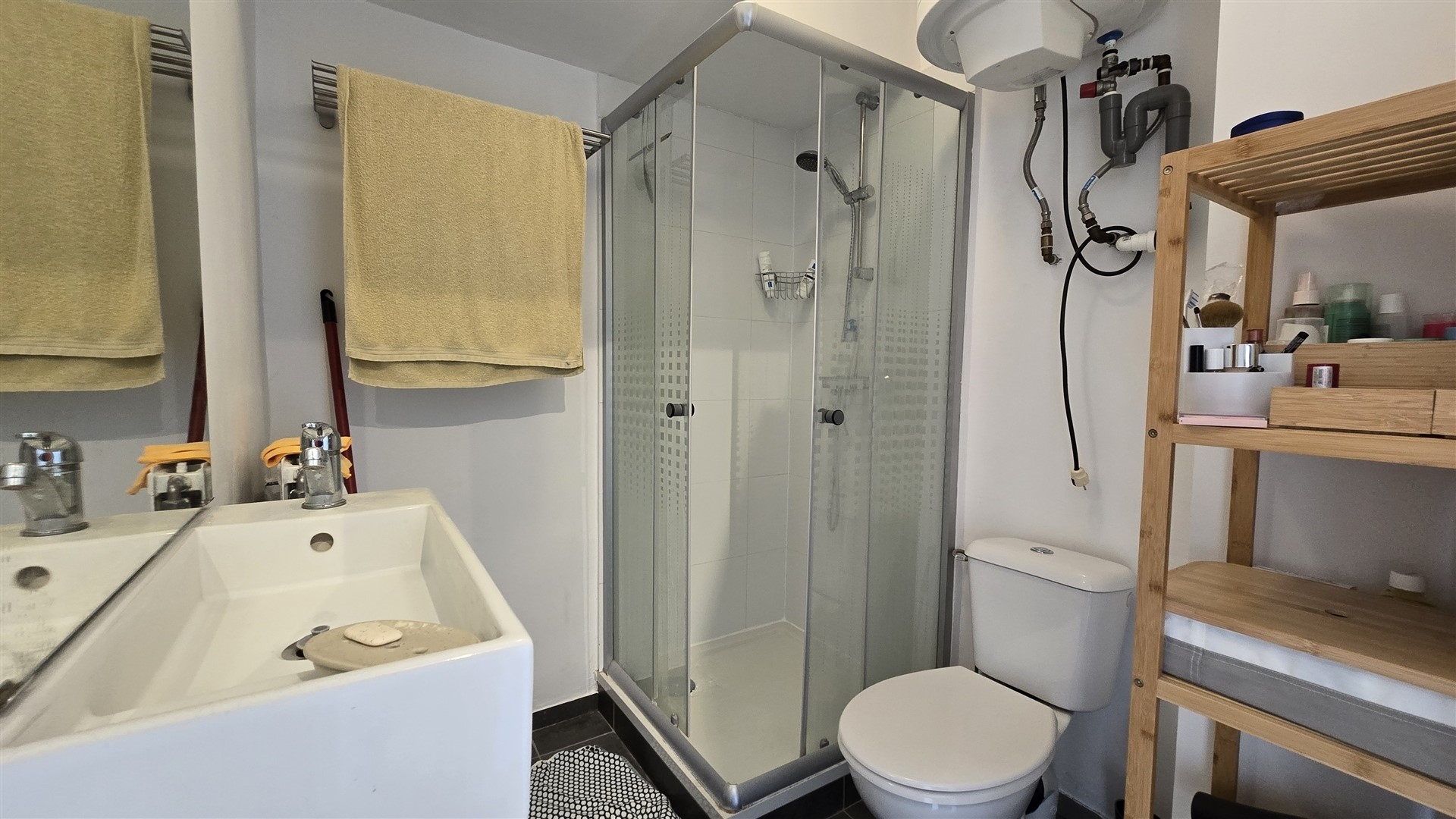 Studio entièrement meublé au cœur de Louvain, idéal pour une personne - photo 5