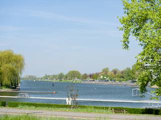 Staanplaatsen Jubileumlaan te koopBovengrondse staanplaatsen te bereiken via oprit in de Jubileumlaan en zijsprong van de Martelaarslaan.Het betreft...